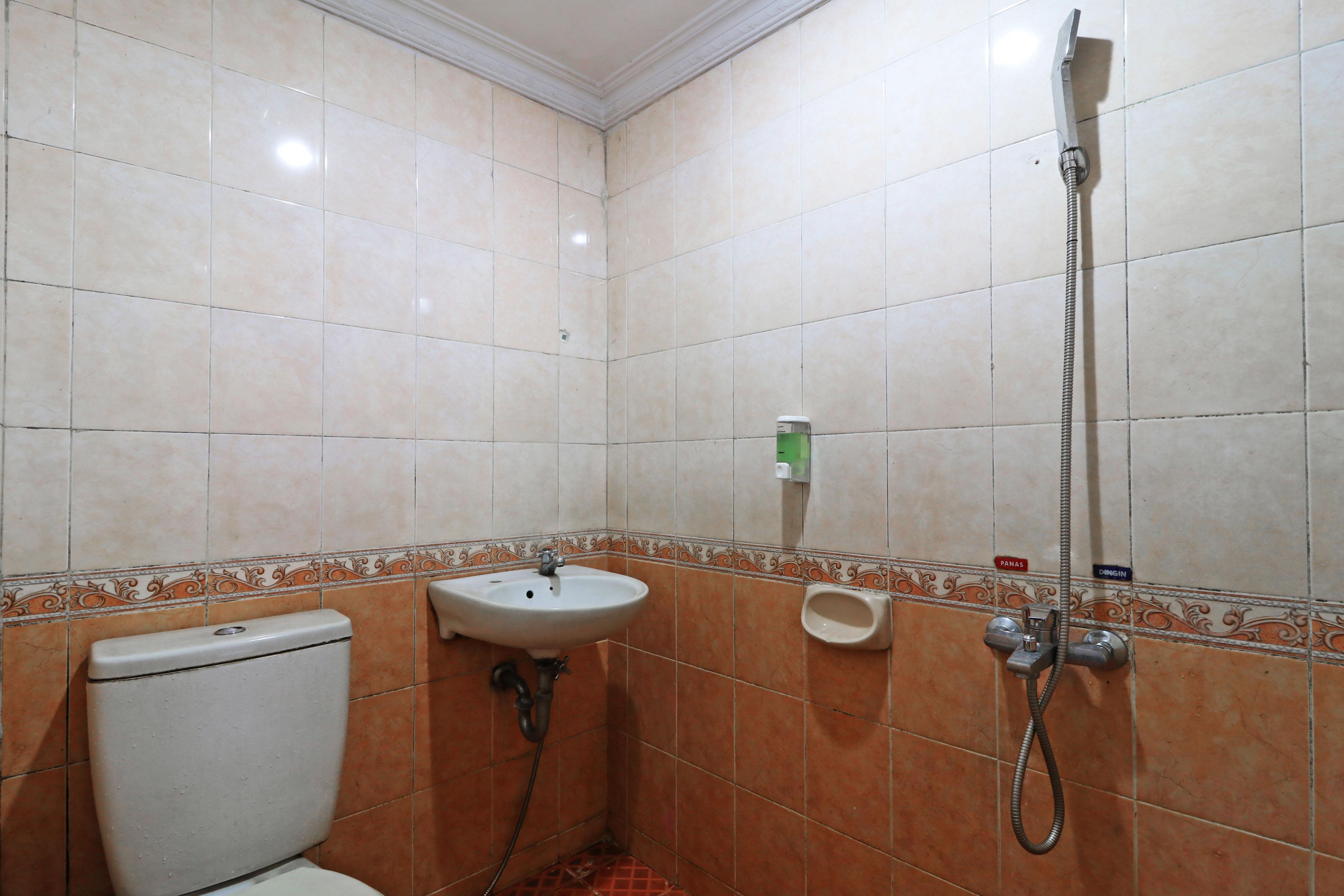 Hotel Sumatera Медан Екстериор снимка