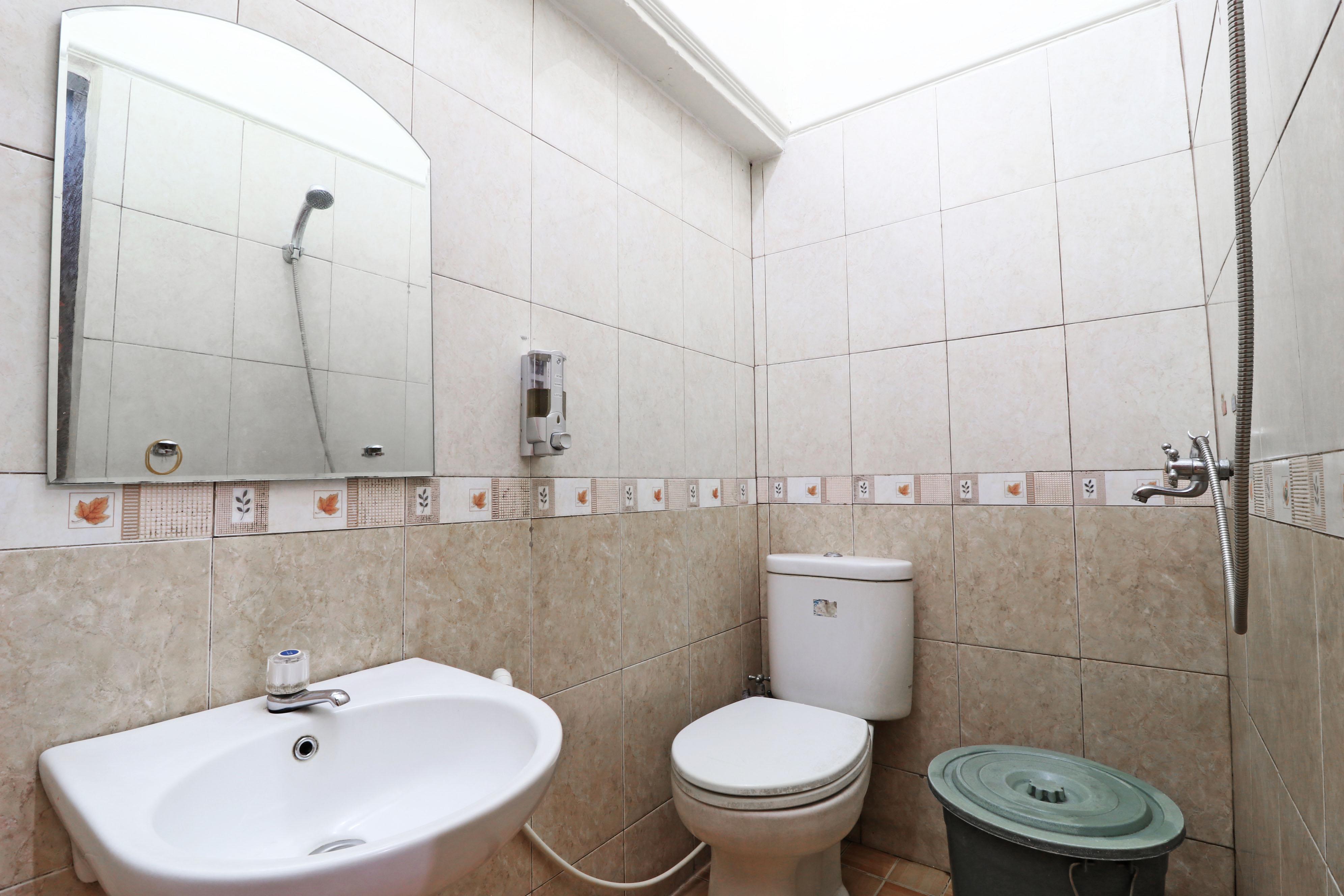 Hotel Sumatera Медан Екстериор снимка